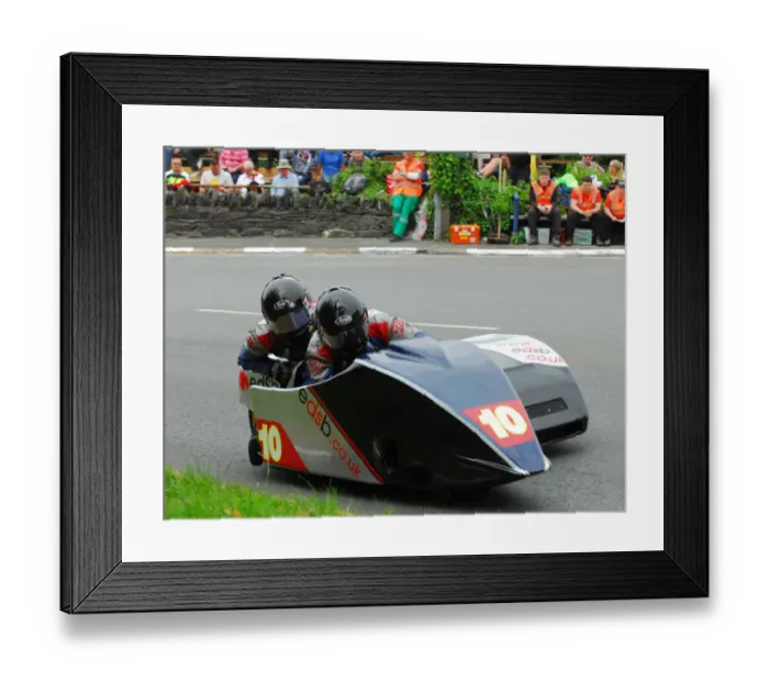 Framed Print : Gary Knight & Daniel Evanson (DrV) 2016 Sidecar TT Framed Print : Gary Knight & Daniel Evanson (DrV) 2016 Sidecar TT
