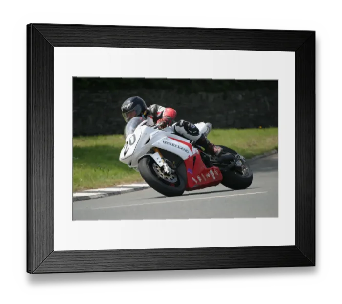 Framed Print : Mark Parrett (Yamaha) 2007 Superbike TT