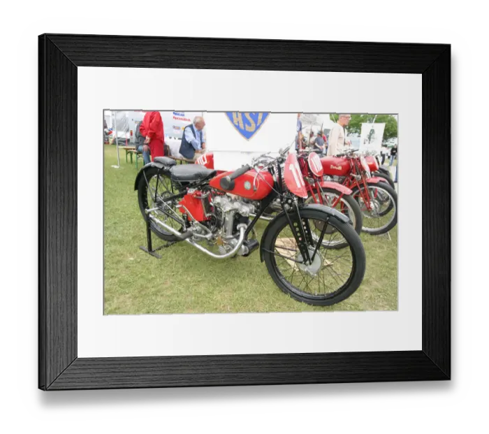 Framed Print : Benelli Bialbero, 1932, ridden by Feliciano Nardini in the 2005 Classic Lap Framed Print : Benelli Bialbero, 1932, ridden by Feliciano Nardini in the 2005 Classic Lap