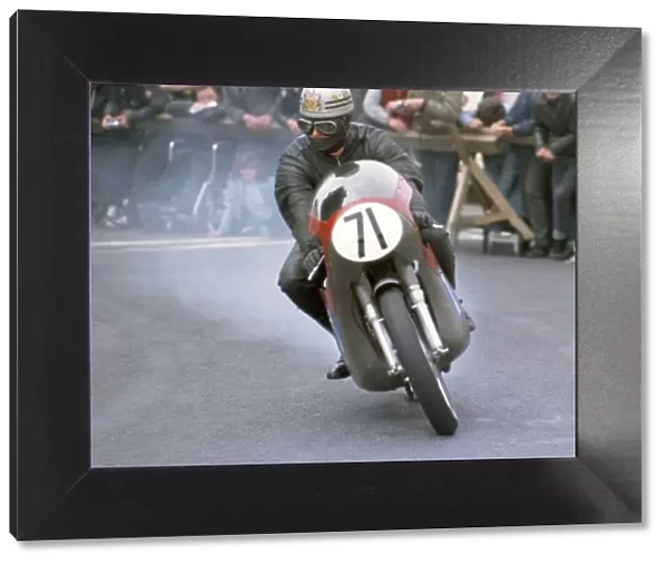 Bert Haddock (Triton) 1968 Junior TT