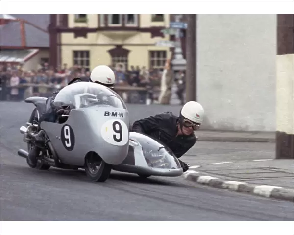 Colin Seeley & Wally Rawlings (BMW) 1965 Sidecar TT
