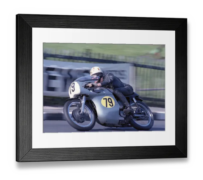 Framed Print : Bryan Smith (Norton) 1967 Senior Manx Grand Prix Framed Print : Bryan Smith (Norton) 1967 Senior Manx Grand Prix