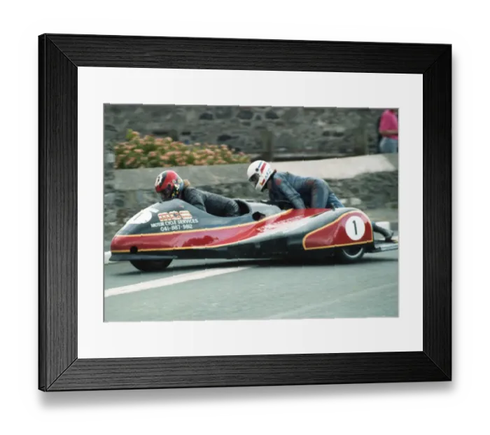 Framed Print : Gordon Shand & Janet Lowe (Shand) 1991 Southern 100 Framed Print : Gordon Shand & Janet Lowe (Shand) 1991 Southern 100