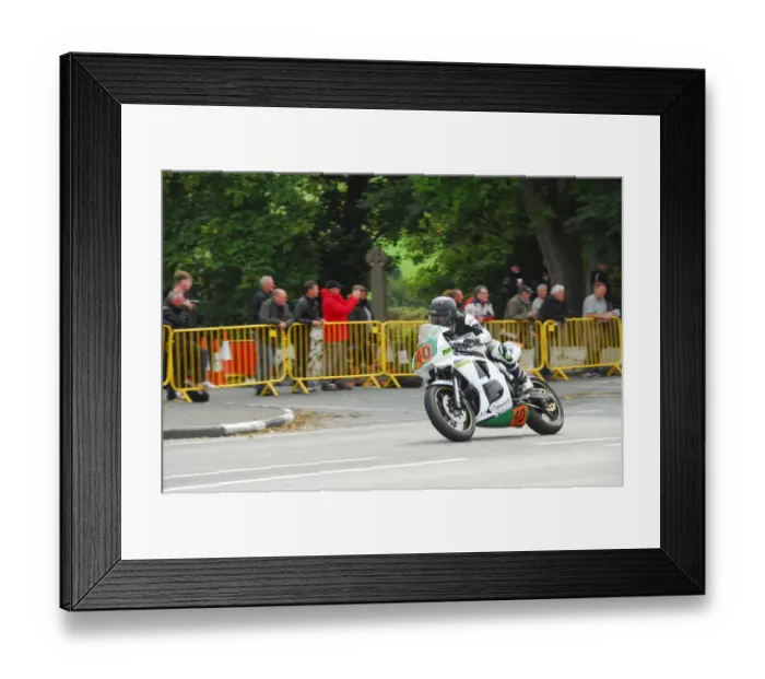 Framed Print : Paul Wardell (Suzuki) 2018 Lightweight Manx Grand Prix Framed Print : Paul Wardell (Suzuki) 2018 Lightweight Manx Grand Prix