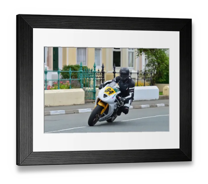 Framed Print : Paul Wardell (Triumph) 2012 Senior Manx Grand Prix Framed Print : Paul Wardell (Triumph) 2012 Senior Manx Grand Prix