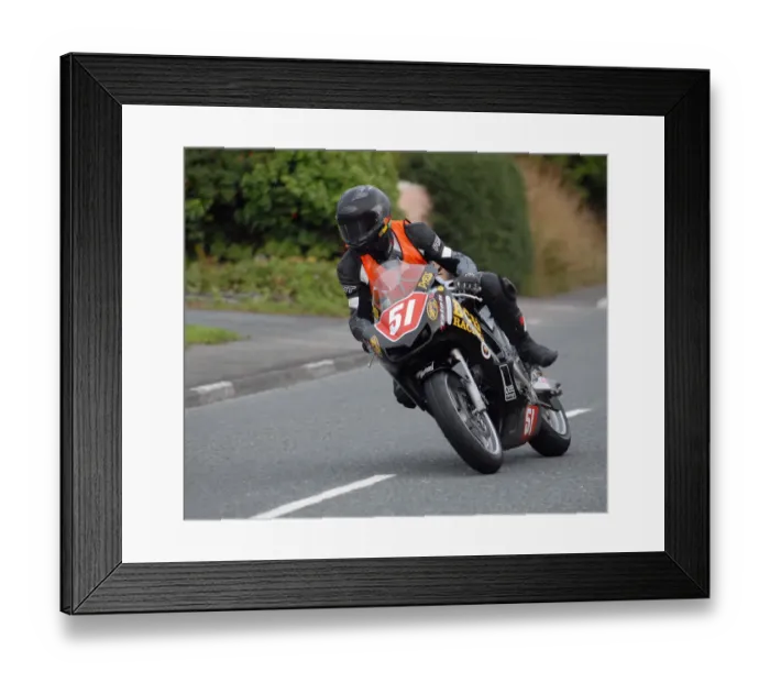 Framed Print : Paul Wardell (Suzuki) 2011 Newcomers Manx Grand Prix Framed Print : Paul Wardell (Suzuki) 2011 Newcomers Manx Grand Prix