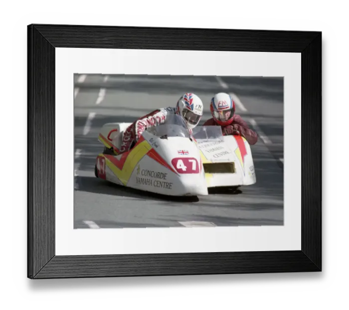 Framed Print : Bill Crook & Steve Lavender (Jacobs Yamaha) 1994 Sidecar TT Framed Print : Bill Crook & Steve Lavender (Jacobs Yamaha) 1994 Sidecar TT