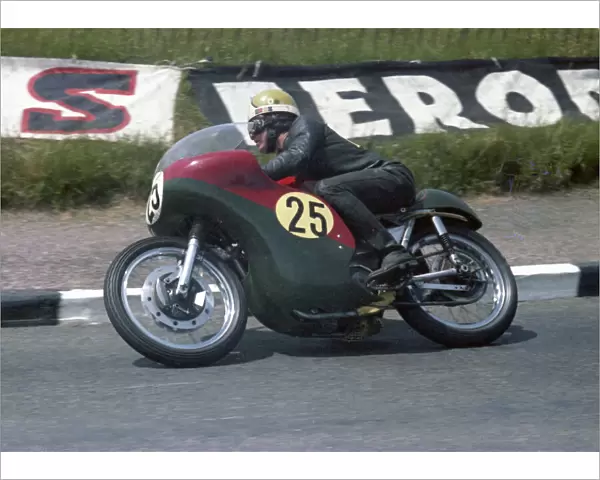 Tom Dickie (Matchless) 1967 Senior TT