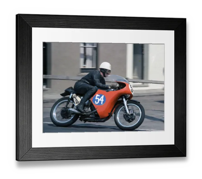 Framed Print : Carl Ward (Norton) 1967 Junior TT Framed Print : Carl Ward (Norton) 1967 Junior TT