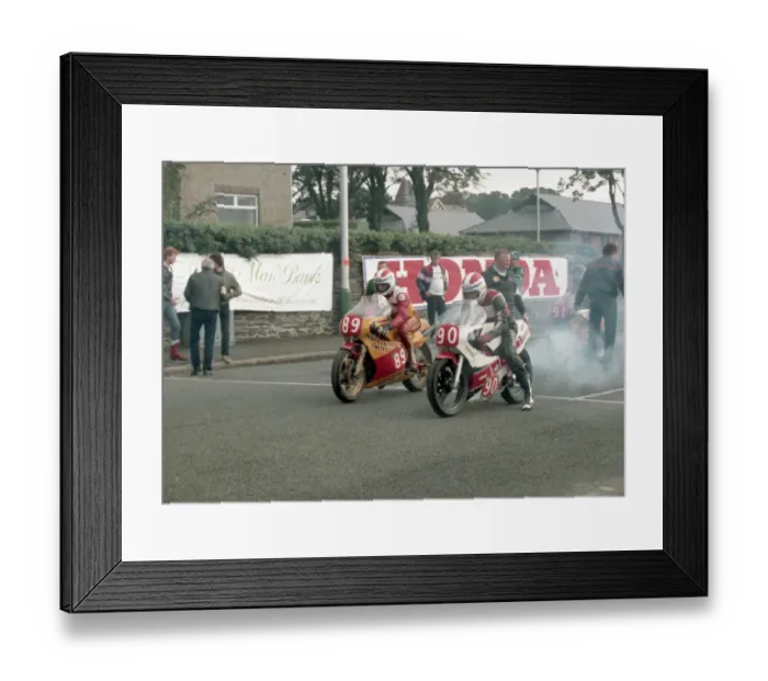 Framed Print : Paul Rome (Armstrong) and Mark Linton (Yamaha) 1985 Newcomers Manx Grand Prix Framed Print : Paul Rome (Armstrong) and Mark Linton (Yamaha) 1985 Newcomers Manx Grand Prix