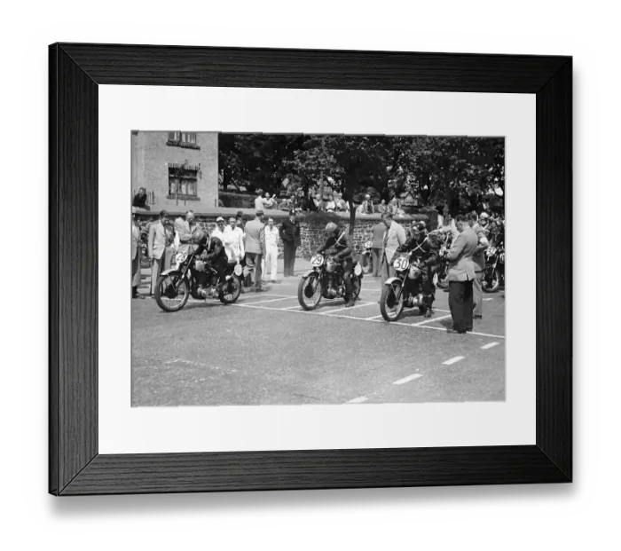 Framed Print : Doug Rose (BSA, 30)s Graham (BSA, 29) D Sheppard (BSA, 28) 1952 Junior Clubman TT Framed Print : Doug Rose (BSA, 30)s Graham (BSA, 29) D Sheppard (BSA, 28) 1952 Junior Clubman TT