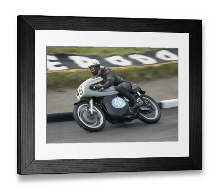 Framed Print : Malcolm Uphill (Norton) 1966 Junior TT Framed Print : Malcolm Uphill (Norton) 1966 Junior TT