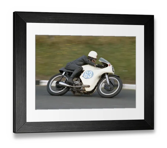 Framed Print : David Duncan (Norton) 1966 Junior TT Framed Print : David Duncan (Norton) 1966 Junior TT