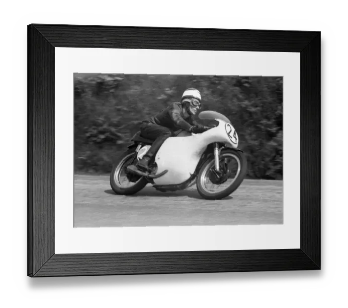 Framed Print : Tom Phillis (Norton) 1959 Junior TT Framed Print : Tom Phillis (Norton) 1959 Junior TT