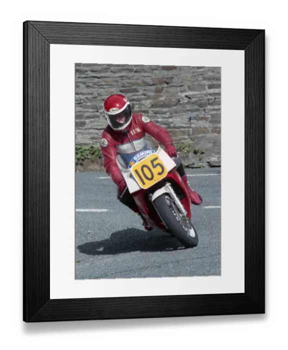 Framed Print : Steve Morris (Honda) 1990 Senior Manx Grand Prix Framed Print : Steve Morris (Honda) 1990 Senior Manx Grand Prix