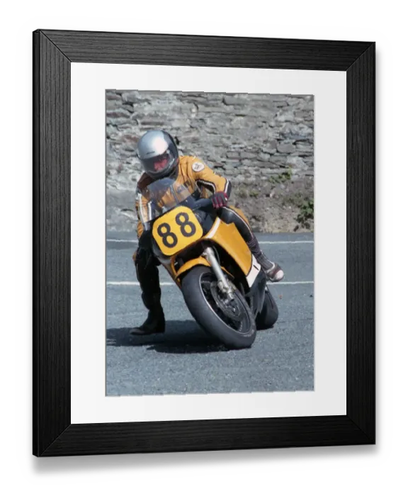 Framed Print : Gary Neville (Suzuki) 1990 Senior Manx Grand Prix Framed Print : Gary Neville (Suzuki) 1990 Senior Manx Grand Prix