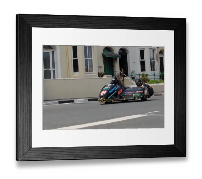 Framed Print : John Saunders & Shaun Parker (MR Equipe) 2011 Sidecar TT Framed Print : John Saunders & Shaun Parker (MR Equipe) 2011 Sidecar TT
