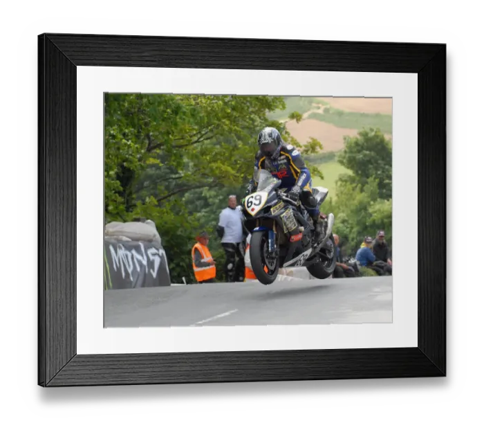 Framed Print : Toni Rechberger (Suzuki) 2011 Superbike TT Framed Print : Toni Rechberger (Suzuki) 2011 Superbike TT