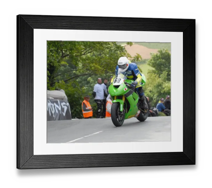 Framed Print : James Ford (Kawasaki) 2011 Superbike TT Framed Print : James Ford (Kawasaki) 2011 Superbike TT