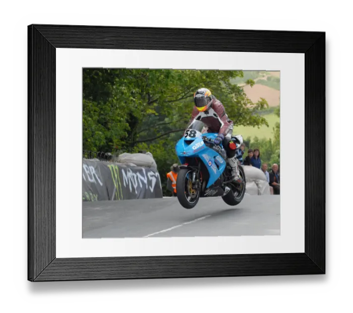 Framed Print : Michael Russell (Kawasaki) 2011 Superbike TT Framed Print : Michael Russell (Kawasaki) 2011 Superbike TT