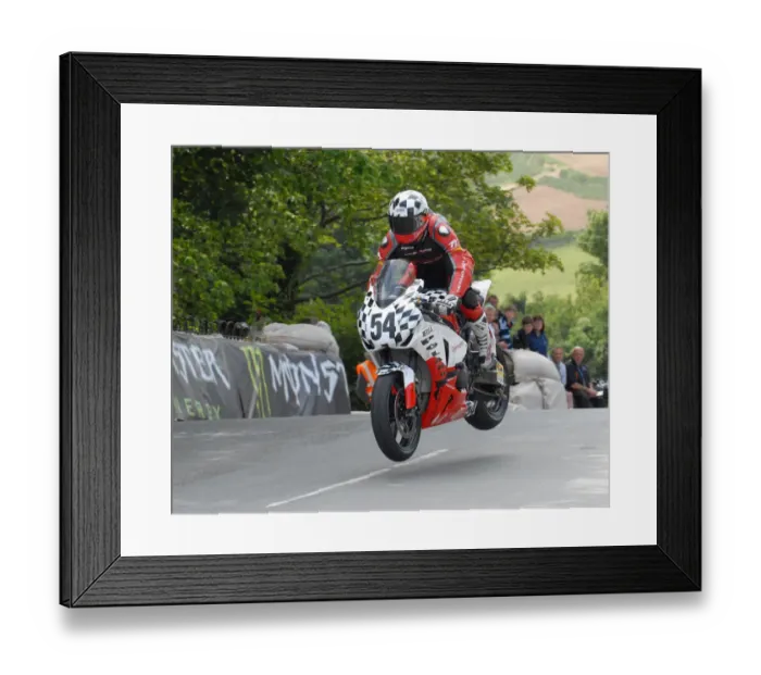 Framed Print : Steven L Thompson (BMW) 2011 Superbike TT