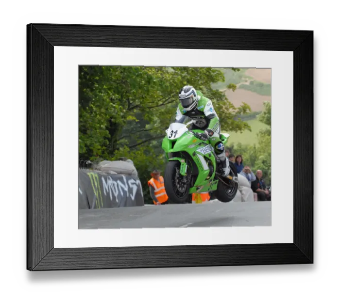 Framed Print : Mark Buckley (Kawasaki) 2011 Superbike TT Framed Print : Mark Buckley (Kawasaki) 2011 Superbike TT