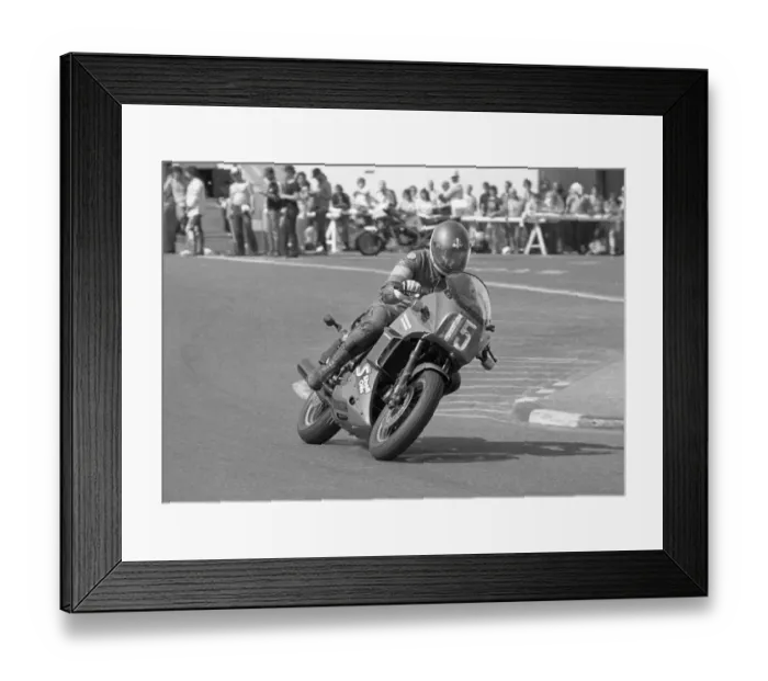 Framed Print : Graham Bentman (Kawasaki) 1984 Production TT Framed Print : Graham Bentman (Kawasaki) 1984 Production TT