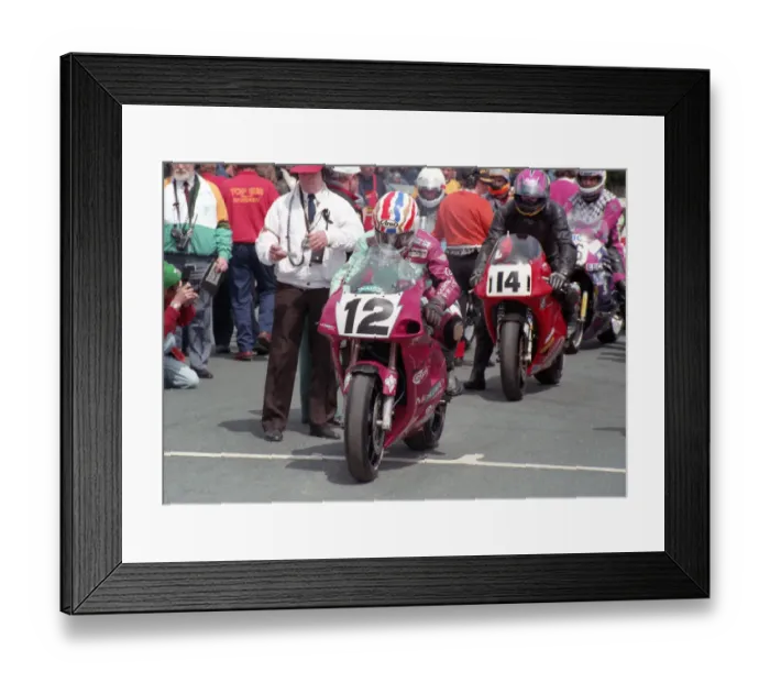 Framed Print : Bob Jackson (McAdoo Kawaski) 1995 Formula One TT Framed Print : Bob Jackson (McAdoo Kawaski) 1995 Formula One TT
