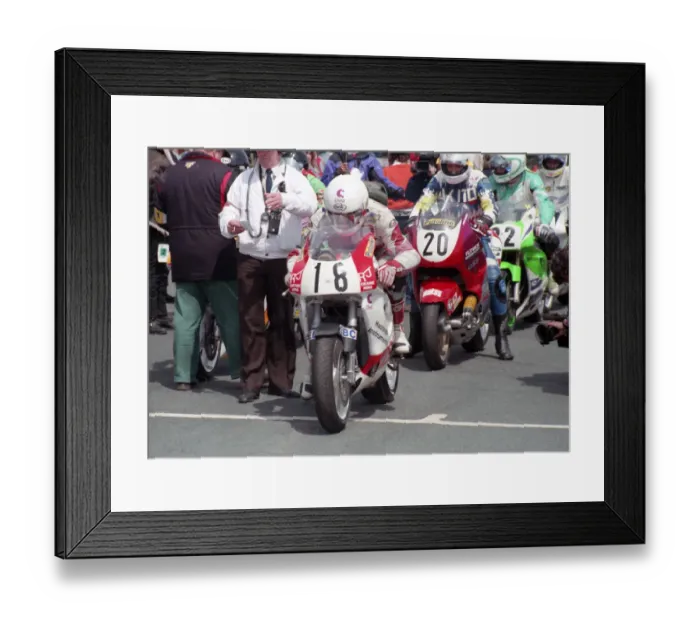 Framed Print : Dave Goodley (Kawasaki) 1995 Formula One TT Framed Print : Dave Goodley (Kawasaki) 1995 Formula One TT