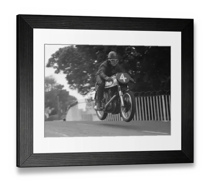Framed Print : Ivan Wagar (Norton) 1954 Senior TT Framed Print : Ivan Wagar (Norton) 1954 Senior TT