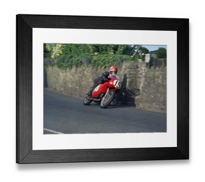 Framed Print : Ray McCullough (Aermacchi) 1969 Southern 100 Framed Print : Ray McCullough (Aermacchi) 1969 Southern 100