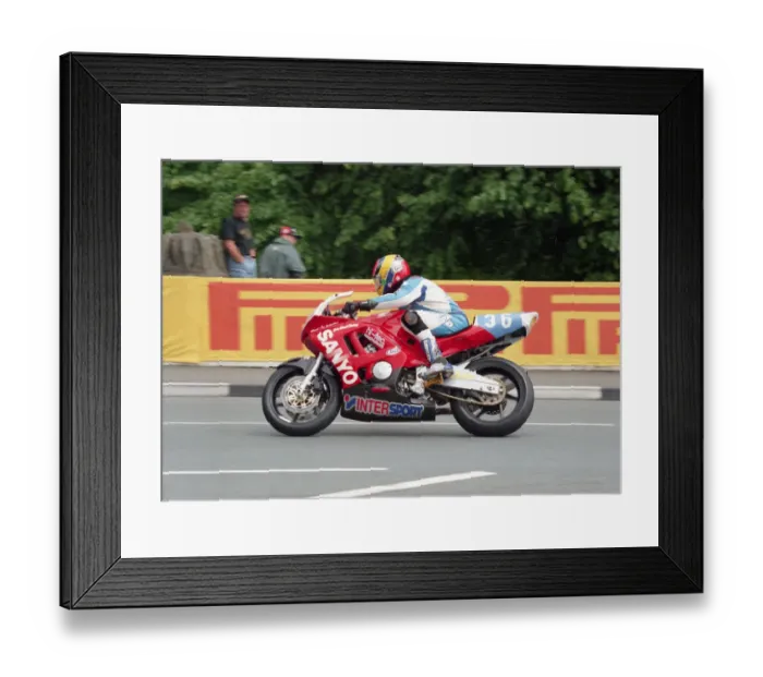 Framed Print : Paul Williams (Honda) 1998 Junior TT Framed Print : Paul Williams (Honda) 1998 Junior TT