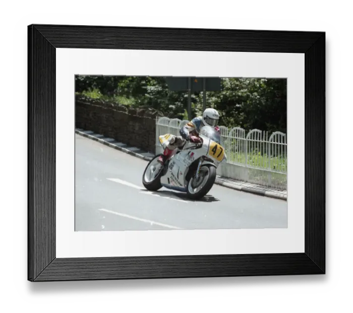 Framed Print : Dave Madsen-Mygdal (Honda) 1998 Senior TT