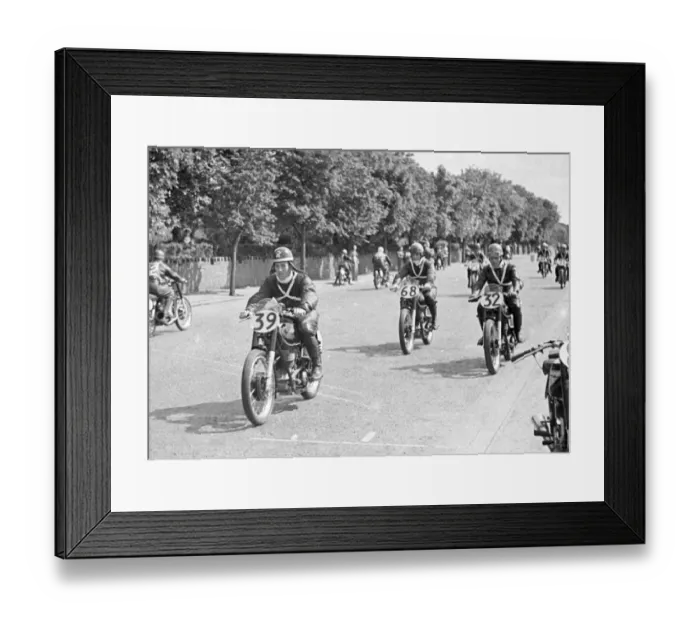Framed Print : Syd Jensen (AJS) 1949 Junior TT Framed Print : Syd Jensen (AJS) 1949 Junior TT