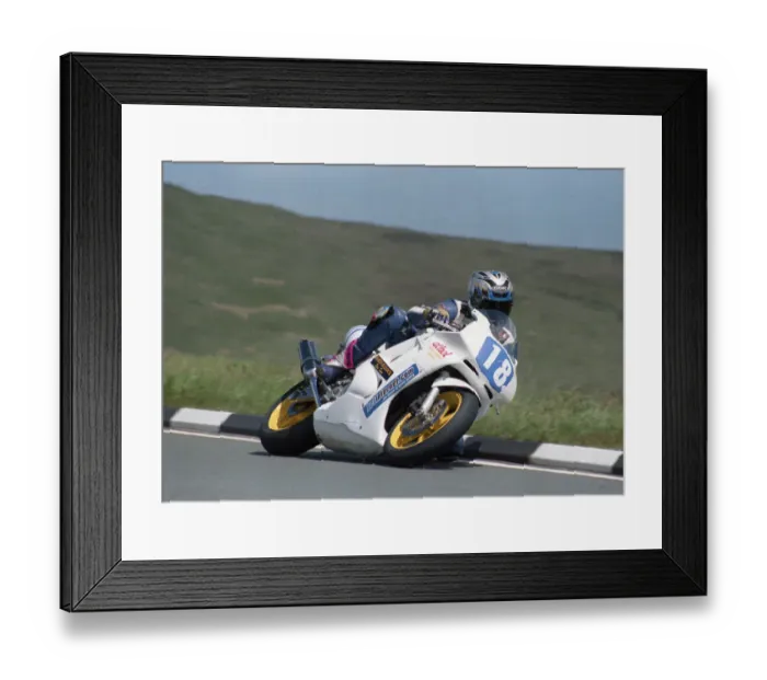 Framed Print : Richard Quayle (Betinternet, com Honda) 2000 Junior TT Framed Print : Richard Quayle (Betinternet, com Honda) 2000 Junior TT