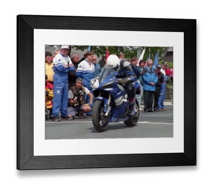 Framed Print : Marc Flynn (Yamaha) 2000 Formula One TT Framed Print : Marc Flynn (Yamaha) 2000 Formula One TT
