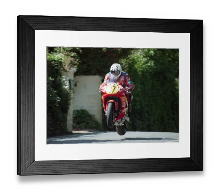 Framed Print : Uel Duncan (Robinson Honda) 2000 Senior TT Framed Print : Uel Duncan (Robinson Honda) 2000 Senior TT