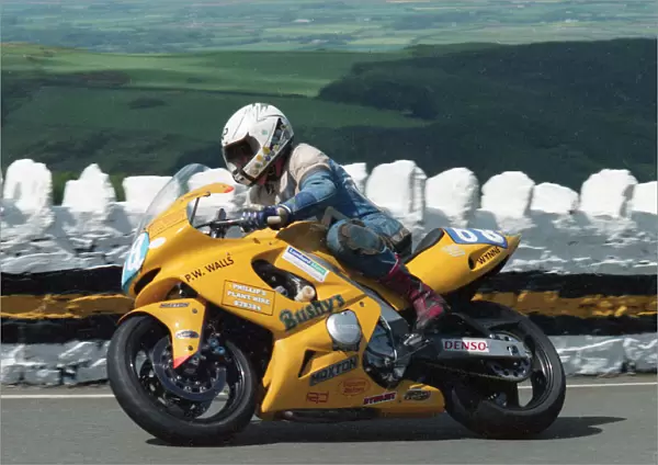 Alan Phillips (Yamaha) 2000 Junior TT