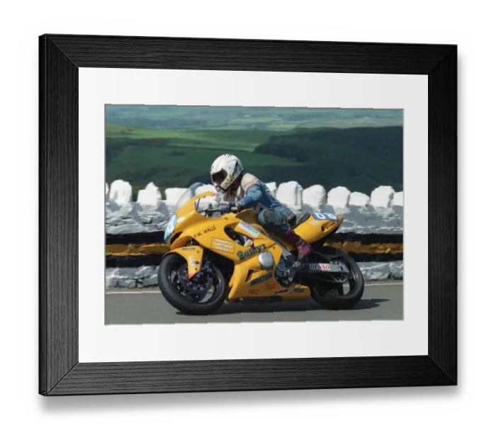 Framed Print : Alan Phillips (Yamaha) 2000 Junior TT Framed Print : Alan Phillips (Yamaha) 2000 Junior TT