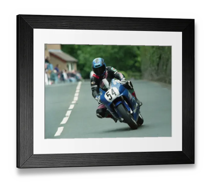 Framed Print : John Read (Yamaha) 2000 Formula One TT Framed Print : John Read (Yamaha) 2000 Formula One TT