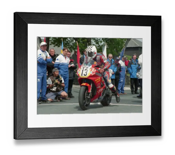 Framed Print : Uel Duncan (Robinson Honda) 2000 Formula One TT Framed Print : Uel Duncan (Robinson Honda) 2000 Formula One TT