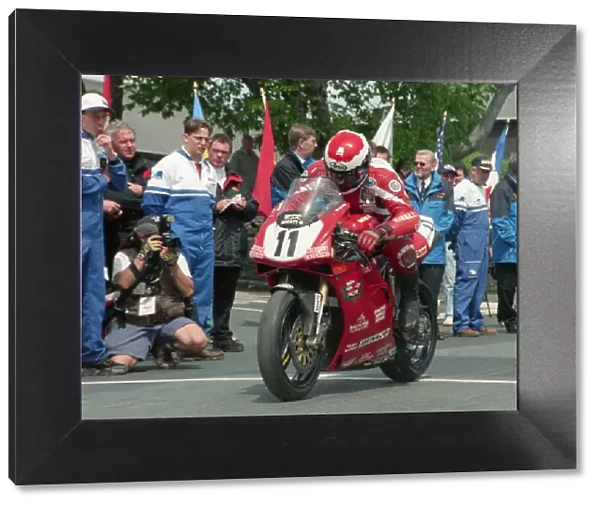 James Courtney (MSR Ducati) 2000 Formula One TT
