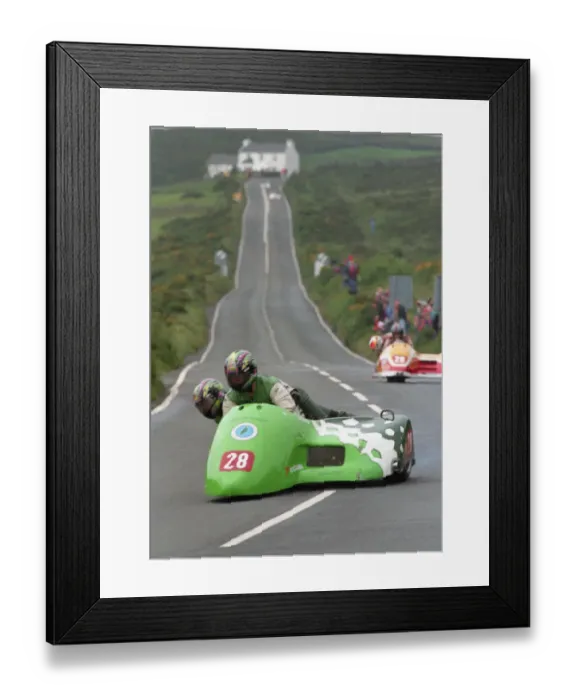 Framed Print : Vern Phillips & Gill Phillips (Merrydown Baker) 1998 Sidecar TT Framed Print : Vern Phillips & Gill Phillips (Merrydown Baker) 1998 Sidecar TT
