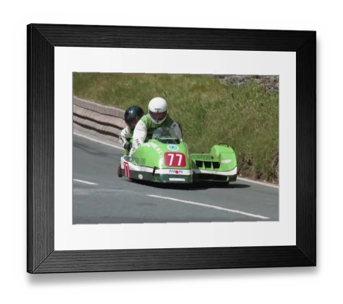 Framed Print : Vern Phillips & Gill Phillips (Kawasaki) 1995 Sidecar TT Framed Print : Vern Phillips & Gill Phillips (Kawasaki) 1995 Sidecar TT