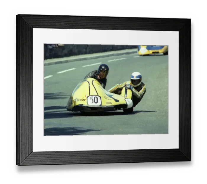 Framed Print : Pete Tyack & Pete Rendal (Yamaha) 1980 Southern 100 Framed Print : Pete Tyack & Pete Rendal (Yamaha) 1980 Southern 100