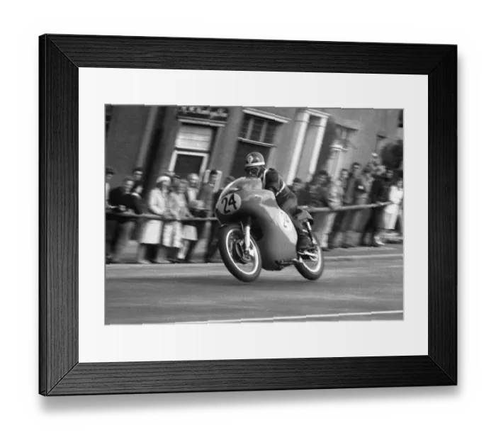 Framed Print : Trevor Holdsworth (Matchless) 1963 Senior Manx Drand Prix Framed Print : Trevor Holdsworth (Matchless) 1963 Senior Manx Drand Prix