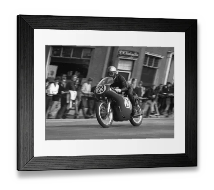 Framed Print : John Sear (Greenwood spl) 1963 Senior Manx Drand Prix Framed Print : John Sear (Greenwood spl) 1963 Senior Manx Drand Prix