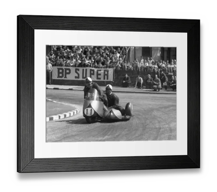 Framed Print : Ernie Walker & D G Roberts (Norton) 1958 Sidecar TT