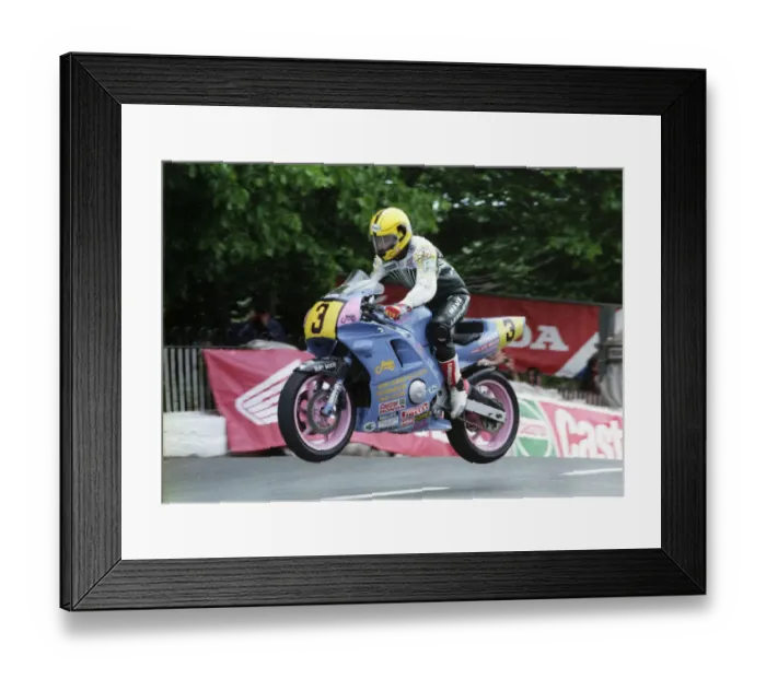Framed Print : Joey Dunlop (Honda) 1994 Supersport 600 TT Framed Print : Joey Dunlop (Honda) 1994 Supersport 600 TT