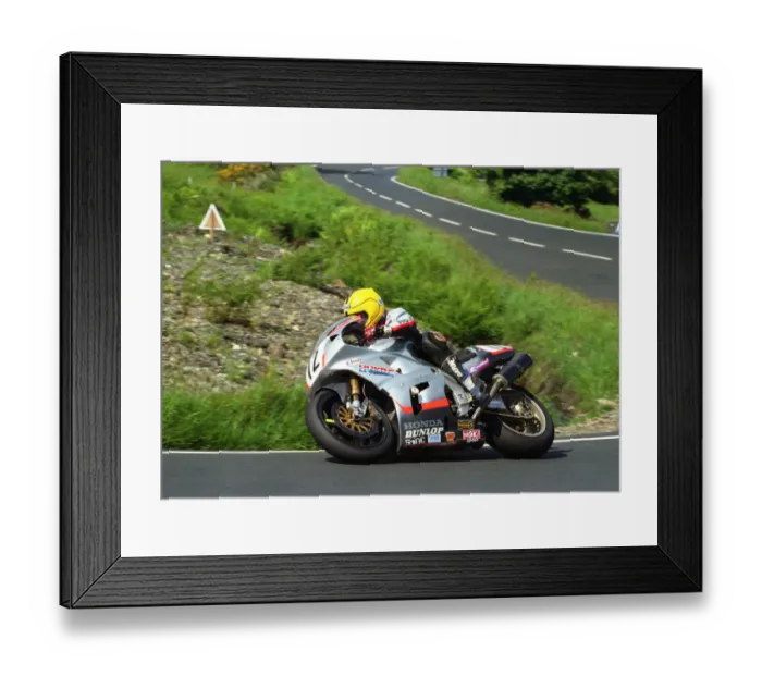 Framed Print : Joey Dunlop (Honda) 1999 Senior TT Framed Print : Joey Dunlop (Honda) 1999 Senior TT